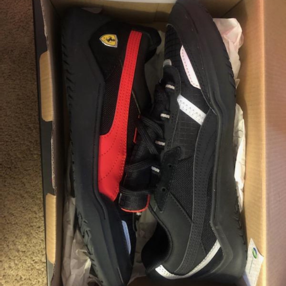 Ferrari puma sneakers